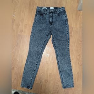 UNIVERSAL THREAD Highest Rise size 6